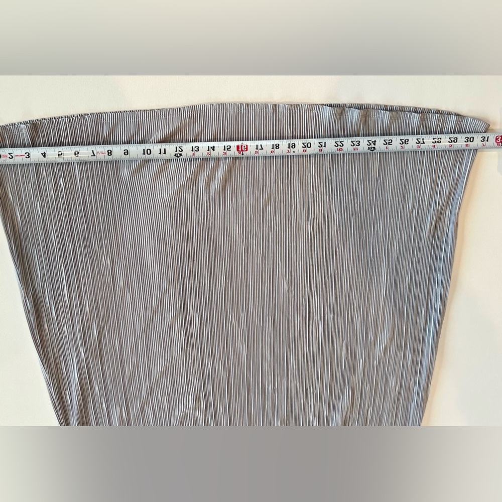 Love Kuza Medium Light Grey Pleated Dress Long Sleeve - Picture 9 of 13